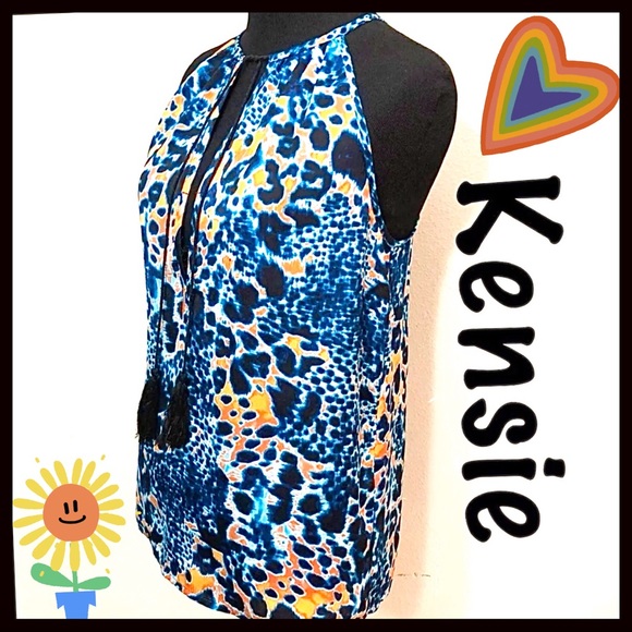 Kensie Halter Top - Picture 2 of 8